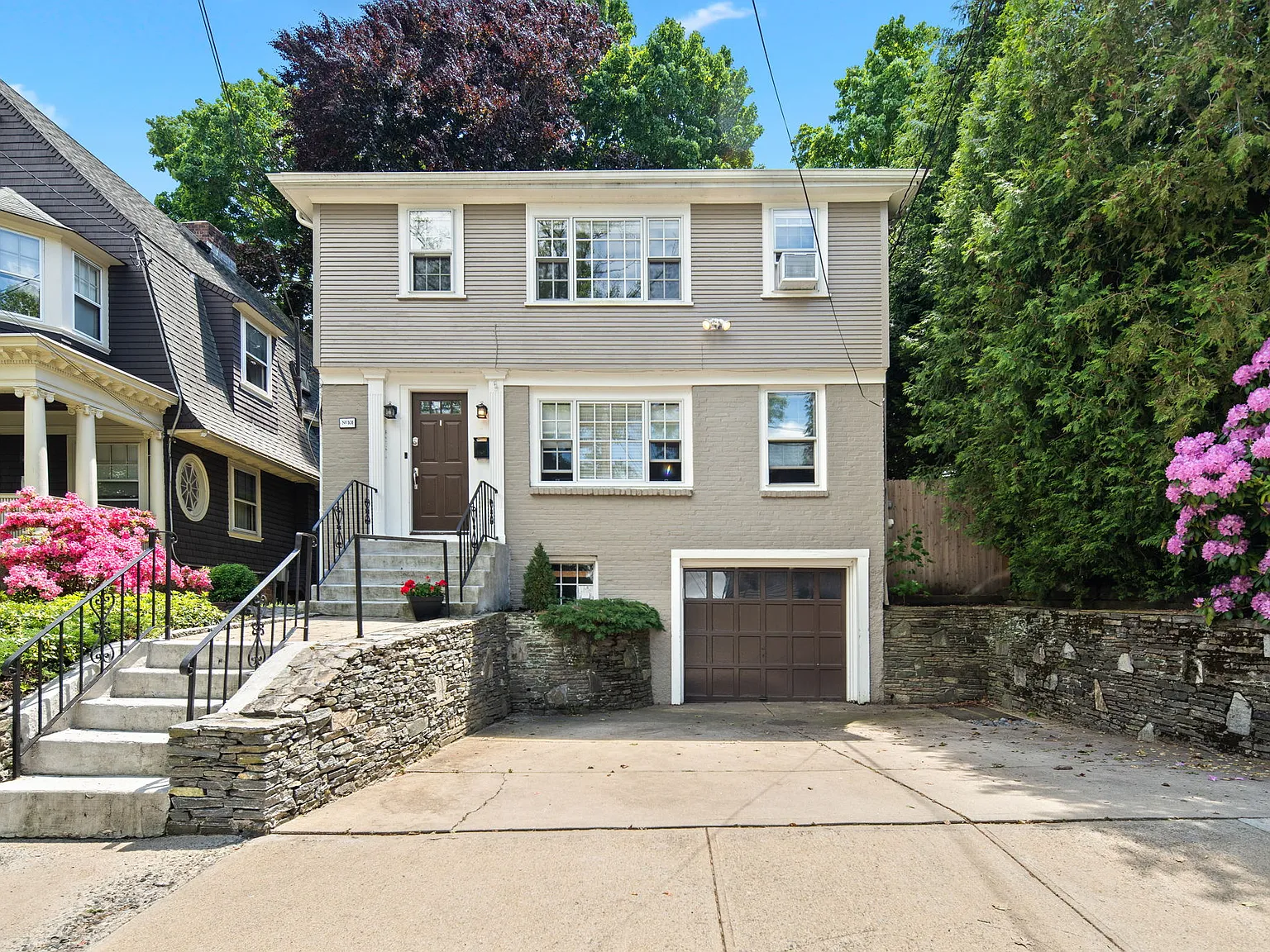 101 Halsey St — Photo 1