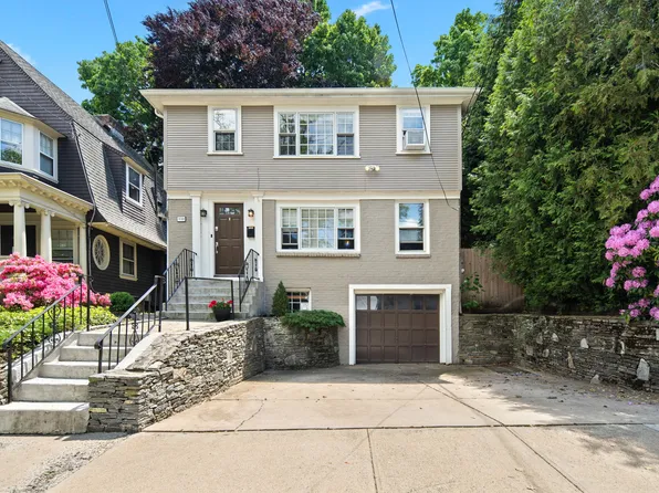 101 Halsey St, Providence, RI 02906