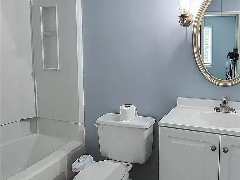 725 E Cardinal Dr — Photo 18