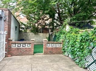 68-25 75th St #5, Middle Village, NY 11379