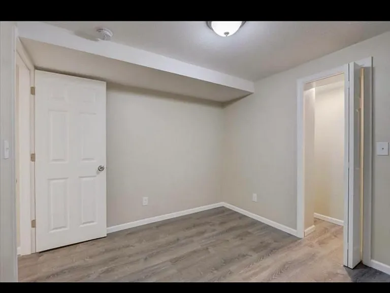 4253 James Ave N #3 — Photo 12