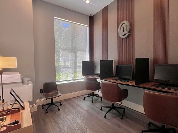 3rd image of 630 Sapodilla Ave #204