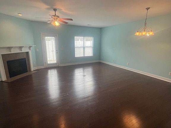 2nd image of 1801 Fox Den Way Unit 3