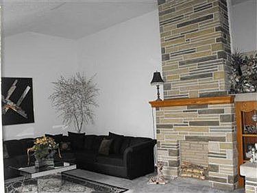 3rd image of 1055 Yolanda Dr