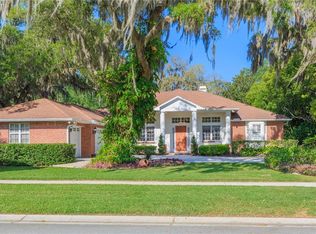 3010 Drakes Landing Ct, Valrico, FL 33596