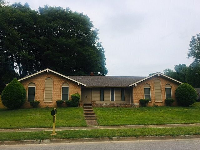 1st image of 5320 Craigmont Dr