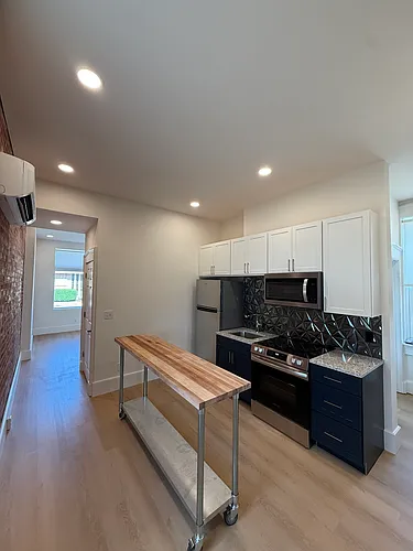 1135 Vermont St #1 Photo 1