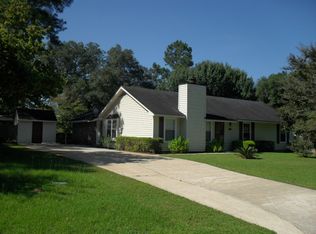 137 Jackson Dr, Leesburg, GA 31763