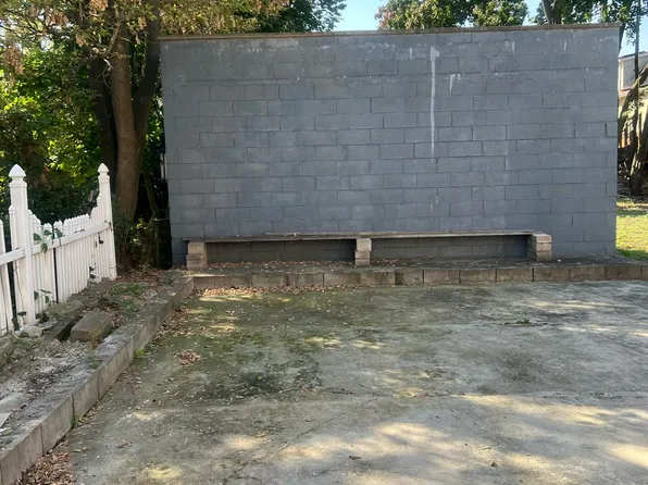 1044 East 96th Street image 7 of 9