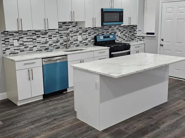 2815 N 24th St, Philadelphia, PA 19132