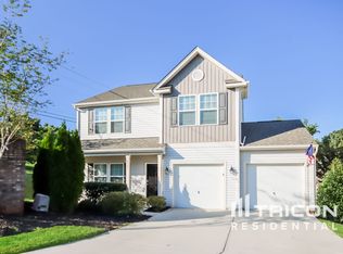 2301 Marthas Ridge Dr, Statesville, NC 28625