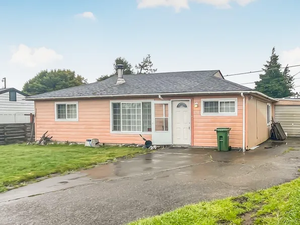 1639 Grant St, North Bend, OR 97459