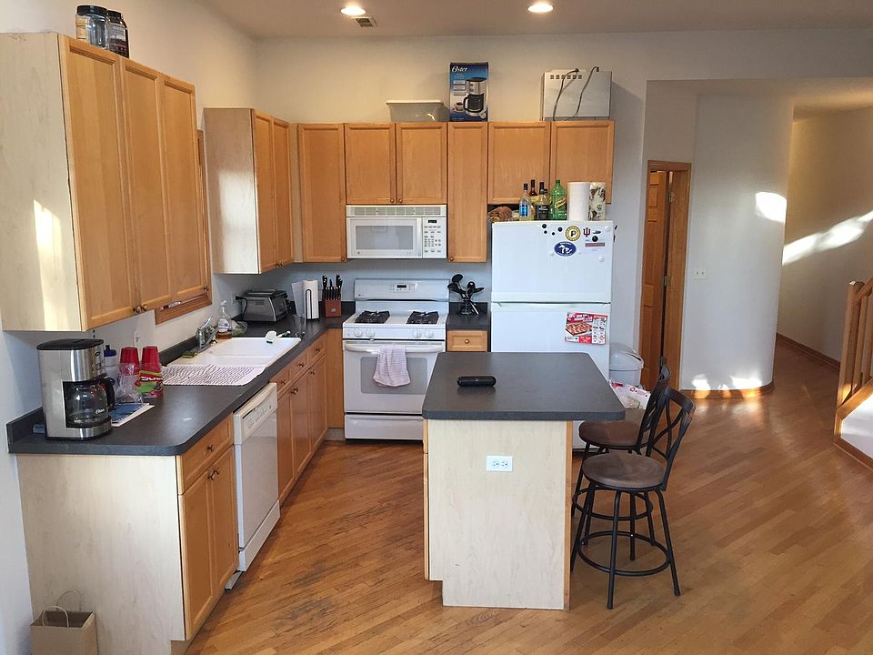 1st image of 2737 N Wayne Ave #3N