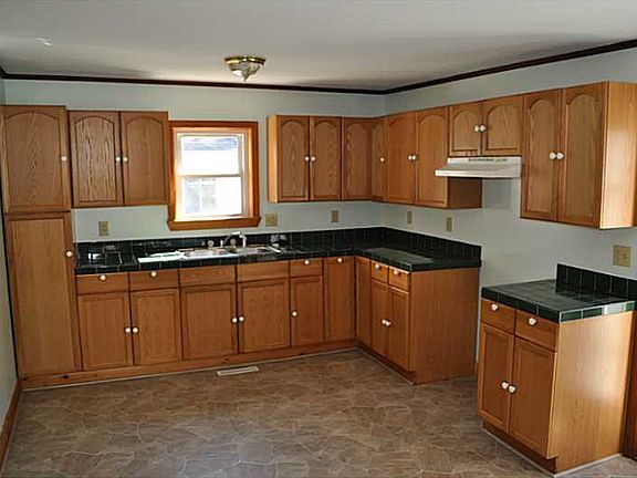4th image of 117-1175 Beatty Ave