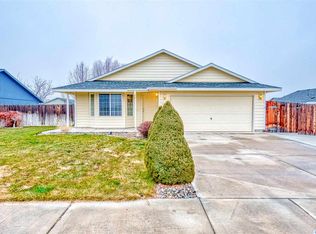 8607 Nash Dr, Pasco, WA 99301