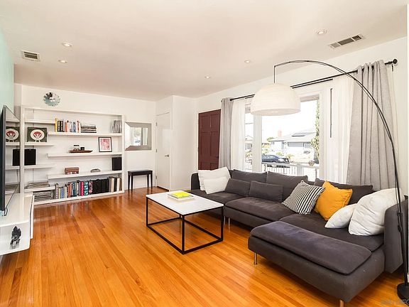 4th image of 6533 Glenroy St