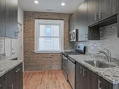 3rd image of 5126 S Dorchester Ave #1W