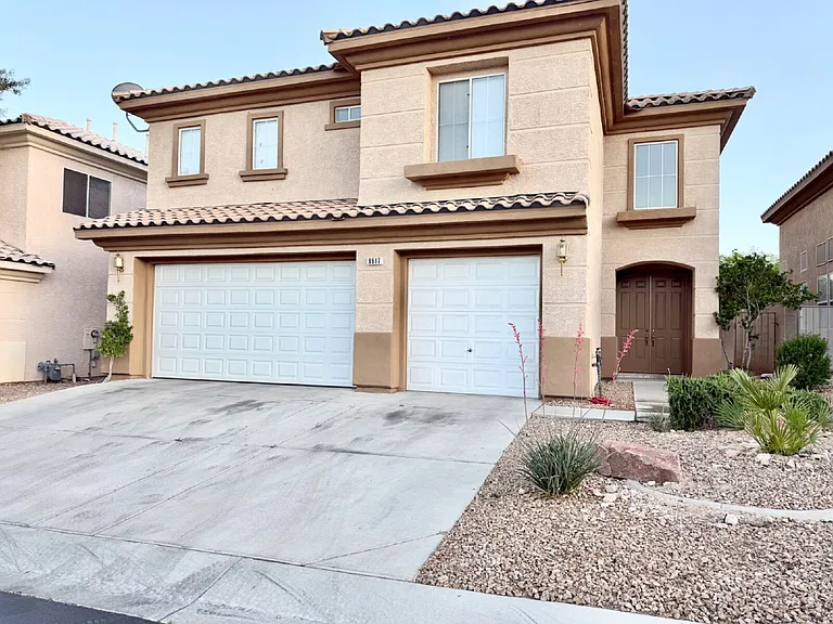 8917 Waltzing Waters Ct — Photo 48