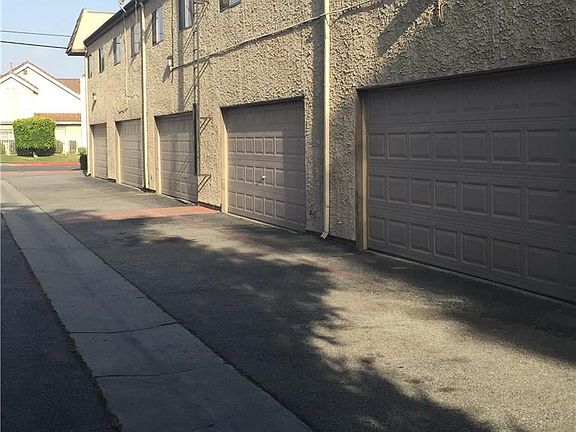 2nd image of 4413 1/2 Merced Ave
