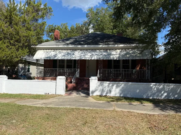 1214 Campbell St, Camden, SC 29020