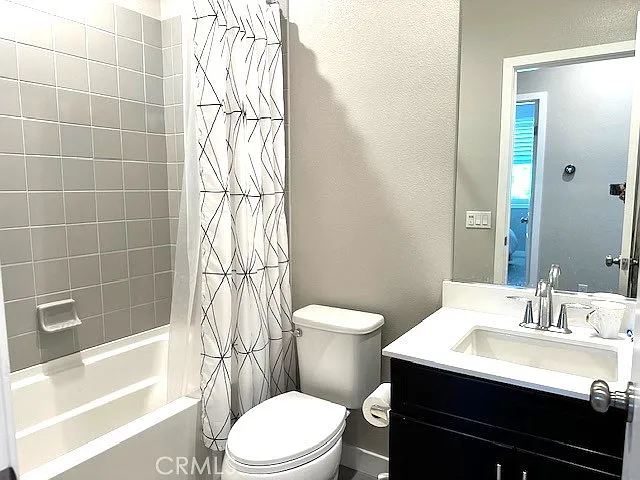 623 W Foothill Blvd #44 — Photo 11