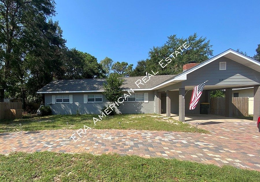 1st image of 219 California Dr NE