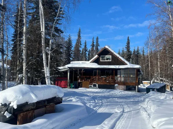 4516 Wood River Dr, Fairbanks, AK 99709