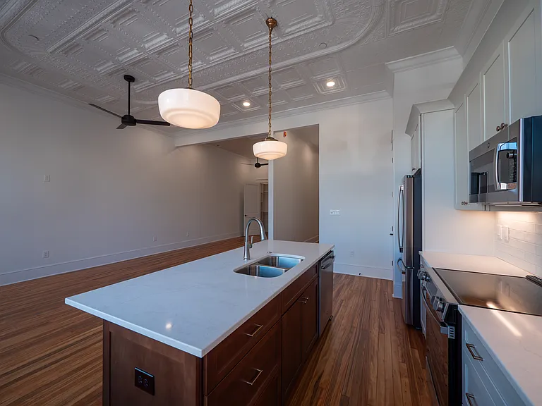 Kitchen into Living Room and Bedroom (without Screens)