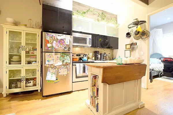 Rented by Rennit Inc. | media 4