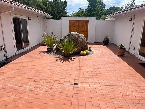 3rd image of 25222 Hereford Dr