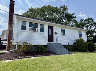11 Hill Rd, Holbrook, MA 02343