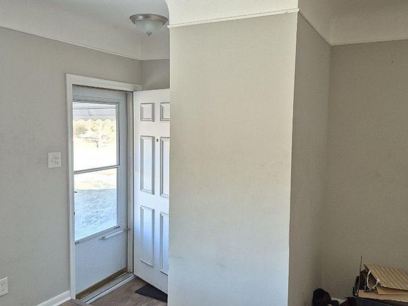 3rd image of 24895 Beck Ave