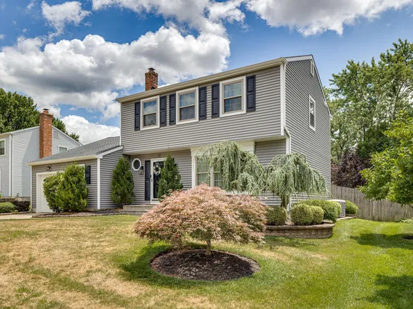 17 Utica Rd, Marlton, NJ 08053