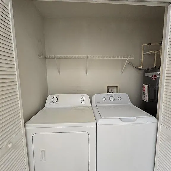 2790 Club Cortile Cir #B — Photo 5