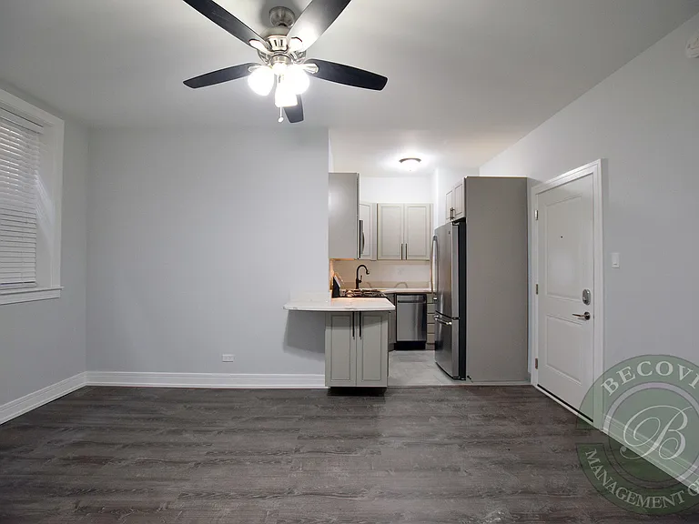 The 1521 Sherwin — Photo 4
