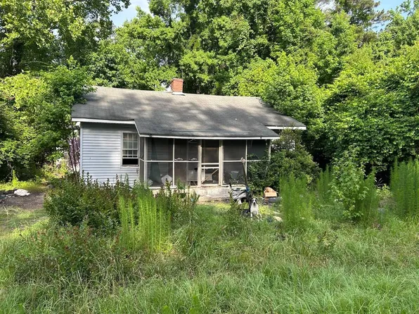 1008 Rippondon St, Camden, SC 29020