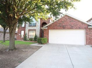6510 Cove Hollow Dr, Arlington, TX 76002
