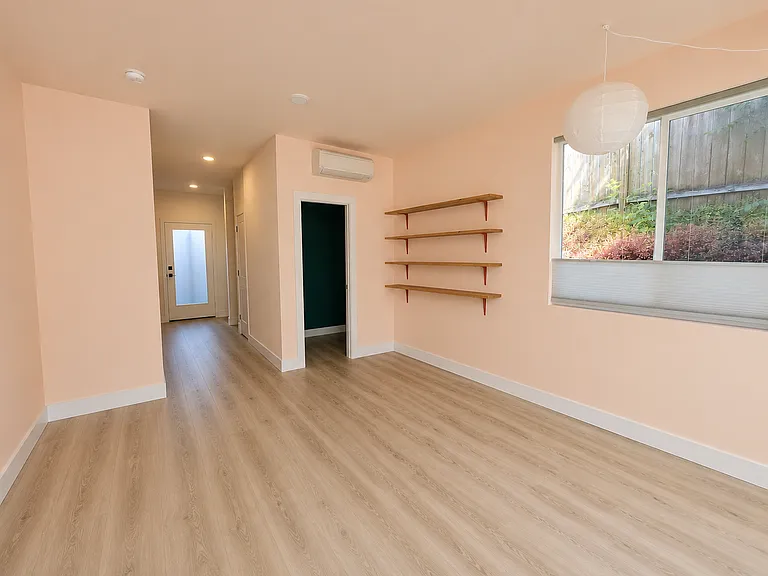 5391 NE Everett St — Photo 1