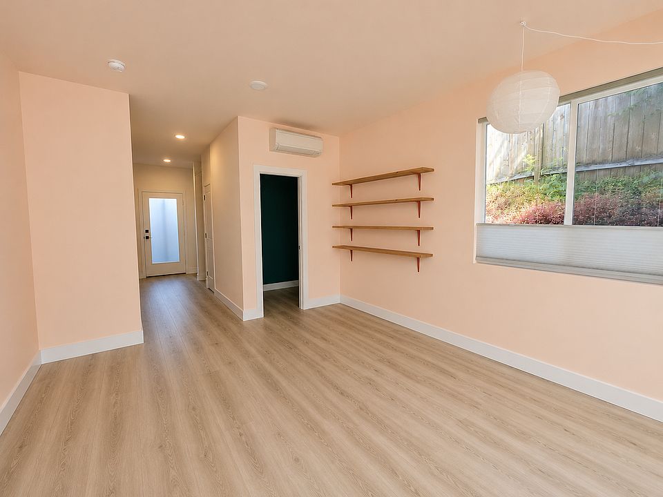 1st image of 5391 NE Everett St