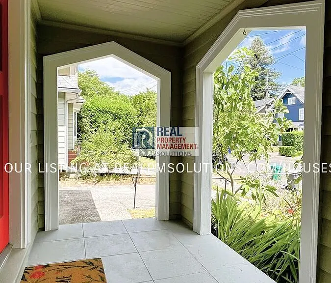 3115 NE 41st Ave — Photo 3