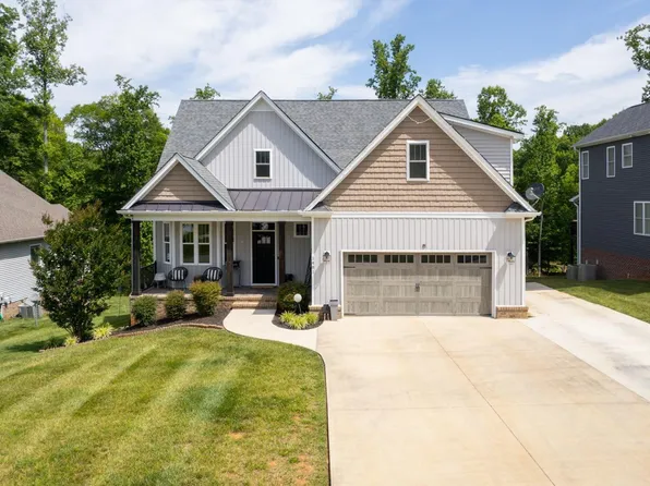 1481 Willow Oak Dr, Forest, VA 24551