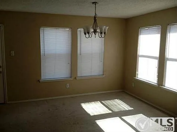 14848 Ledgeview Ct, Balch Springs, TX 75180