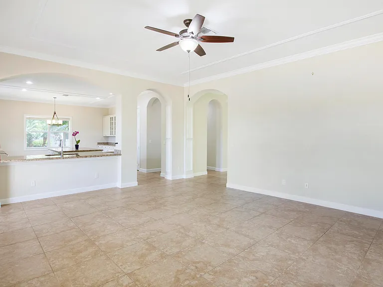 12101 SW Aventino Dr — Photo 17