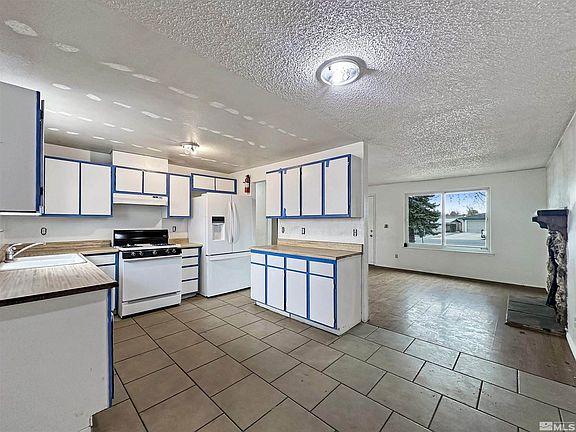 2nd image of 11019 Bornite Ct