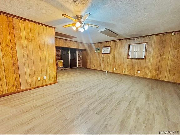 2nd image of 411 Howard Rd