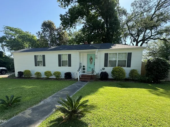 2982 Dickson St, Marianna, FL 32446