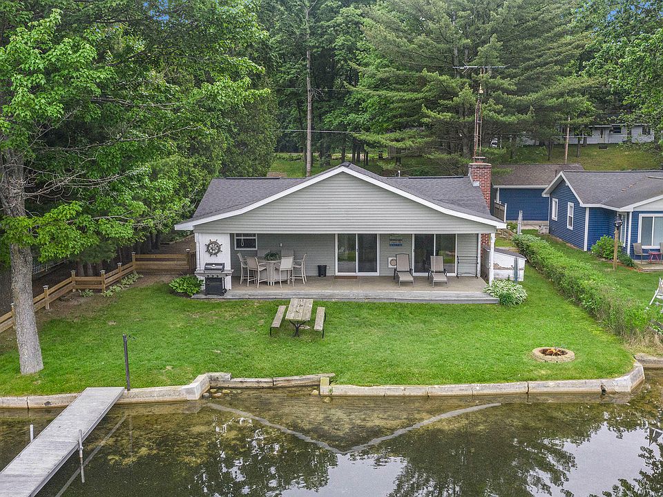 9741 E School Section Lake Dr, Mecosta, MI 49332 Zillow