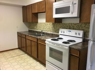 1206 14th Ave S APT 5, Grand Forks, ND 58201