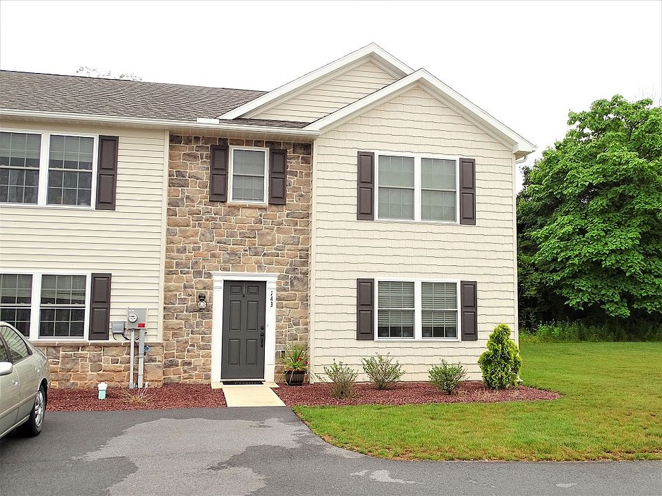 1st image of 143 Cedarwood Dr