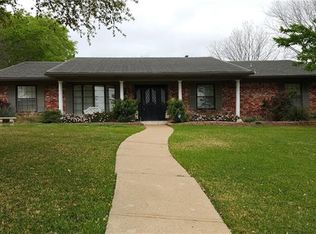 2325 Kings Country Dr, Irving, TX 75038